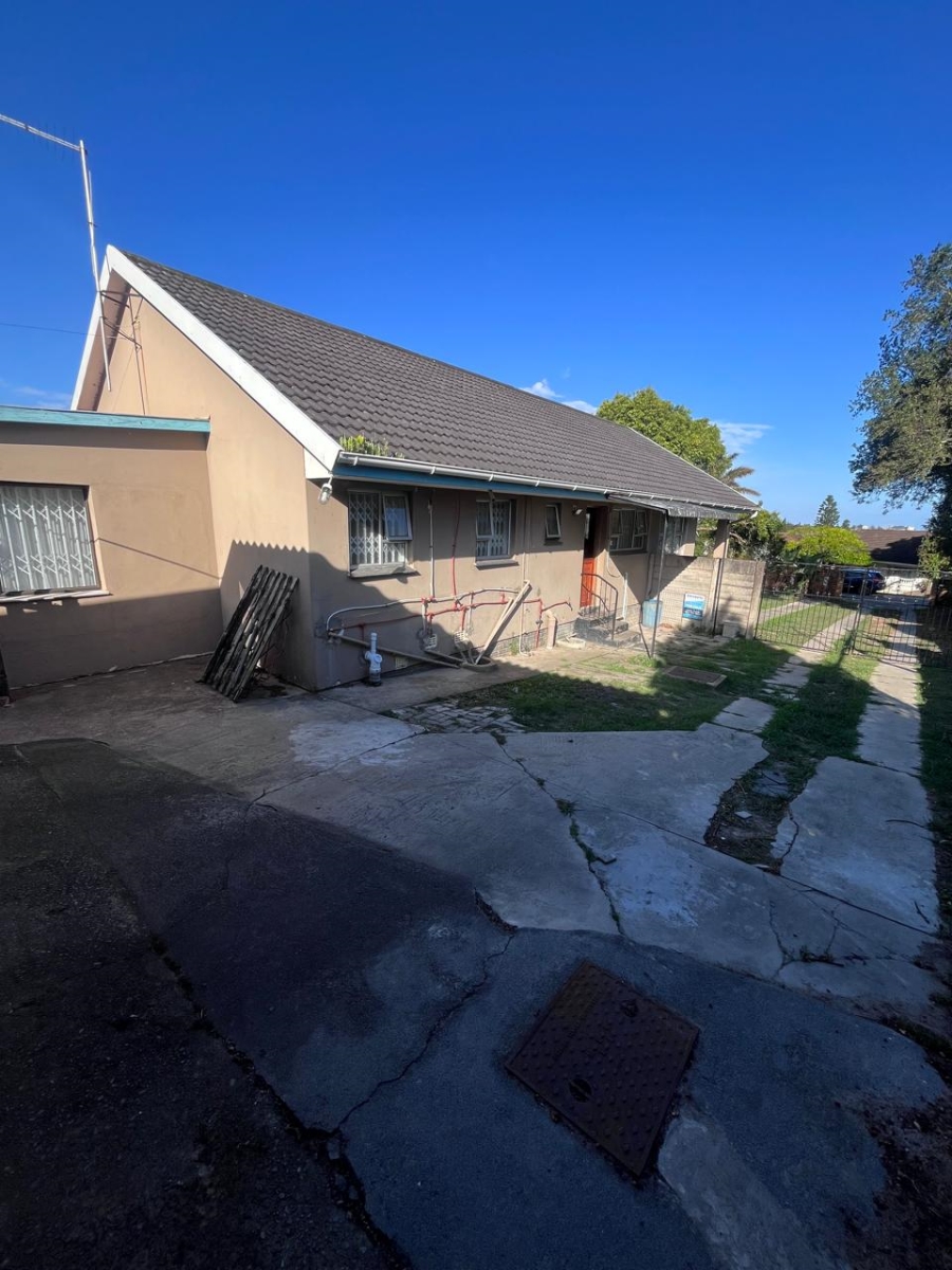 4 Bedroom Property for Sale in Amalinda North Eastern Cape